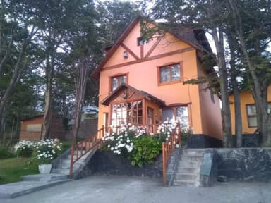 LA CASONA DE LAS ÁGUILAS